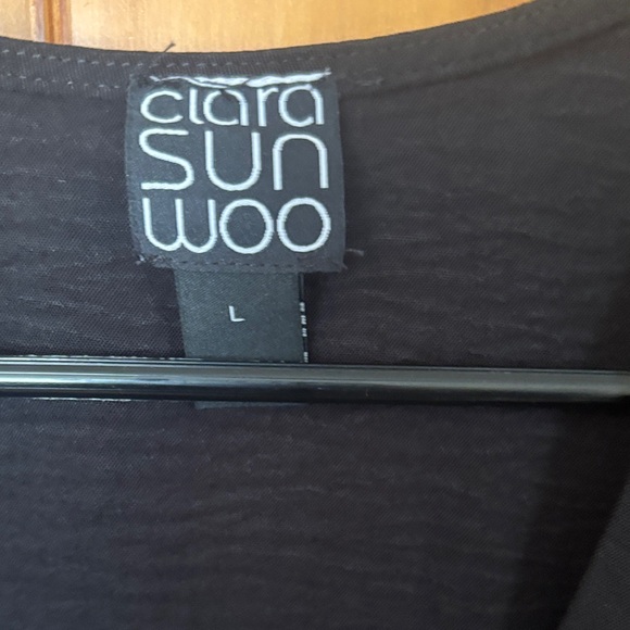 CLARA SUNWOO Classic Black V-Neck evening gown - Picture 3 of 10